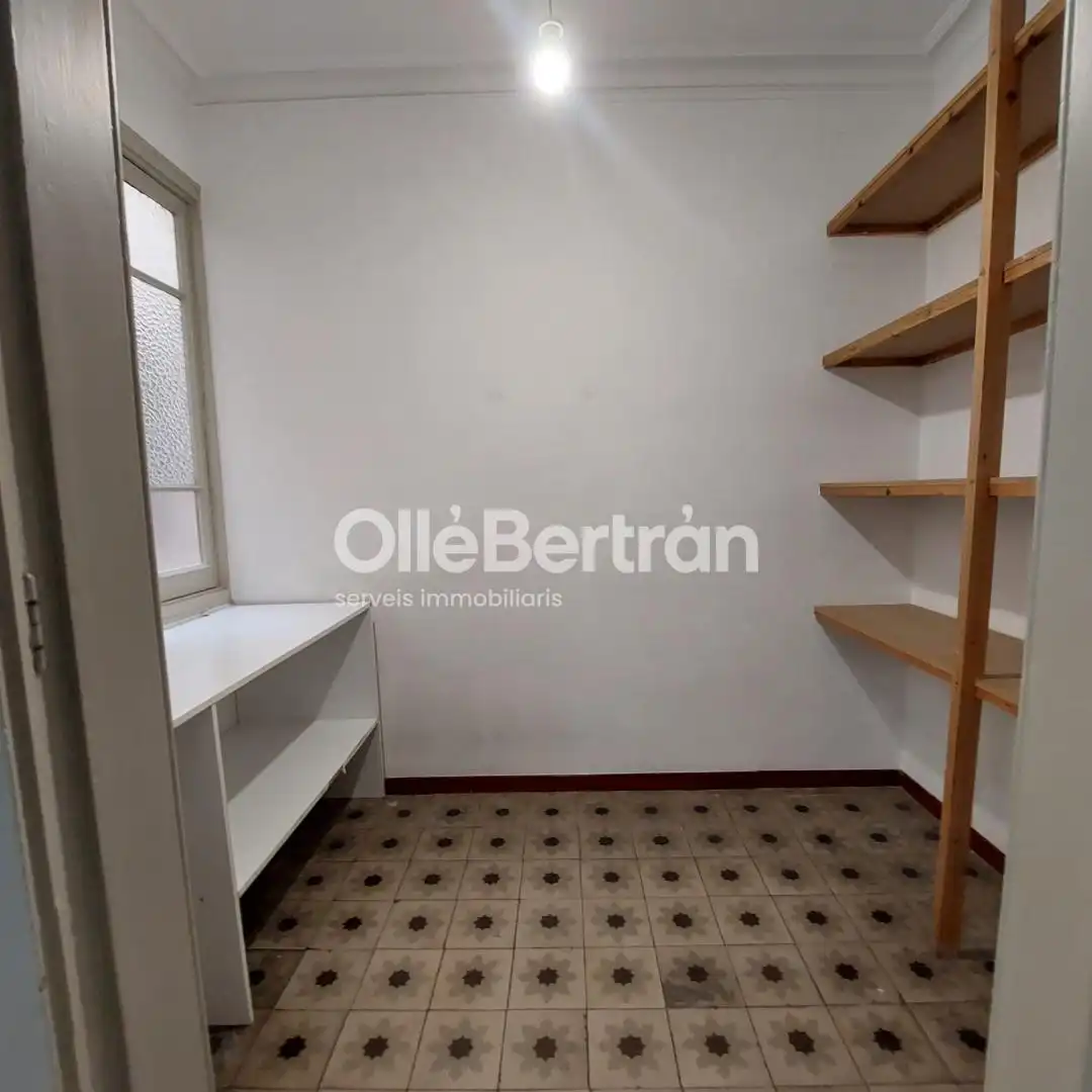 Bureau avec ascenseur à louer à de Balmes, imagen 10