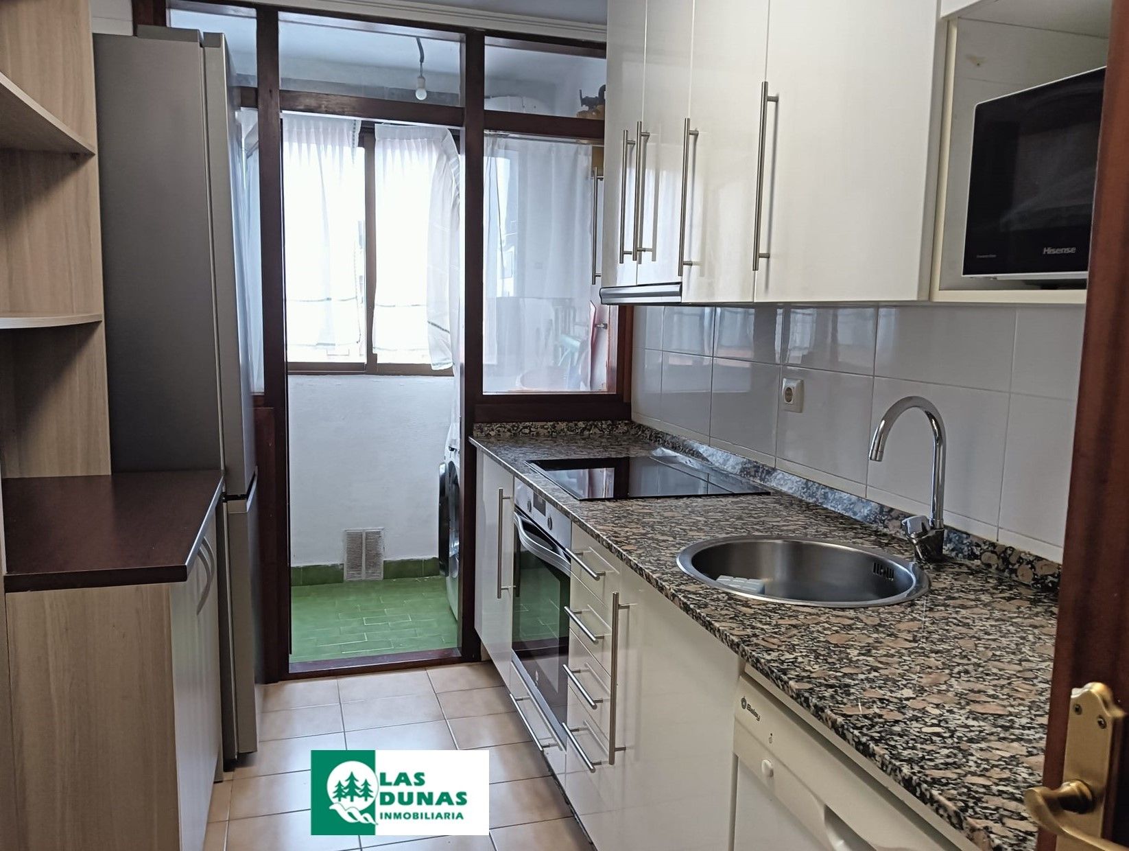 Cuina de Pis de lloguer en Santander amb Calefacció, Terrassa i Moblat