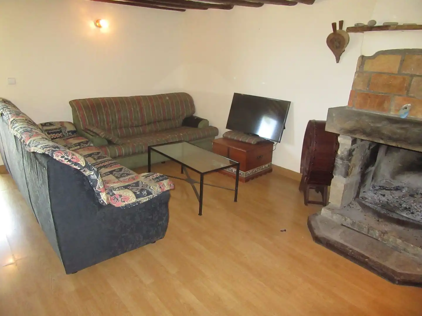 Sala d'estar de Casa o xalet en venda en Canal de Berdún amb Jardí privat i Traster