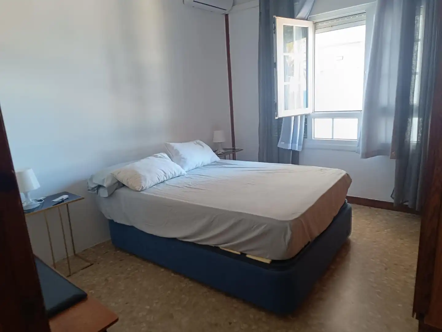 Bedroom of Apartments for rent in Almería  with Heating, Terrace and Furnished