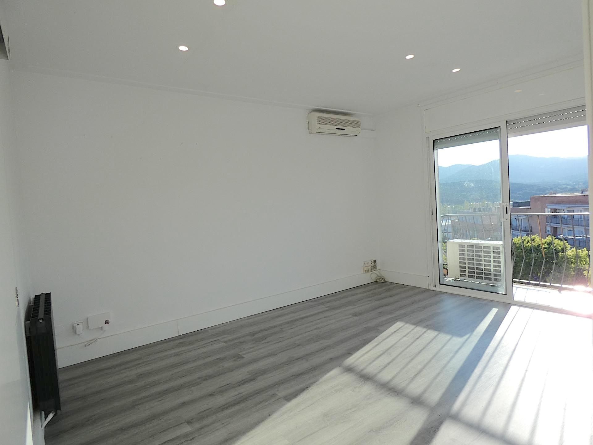 Dormitori de Apartament en venda en Sant Feliu de Guíxols amb Calefacció, Parquet i Balcó