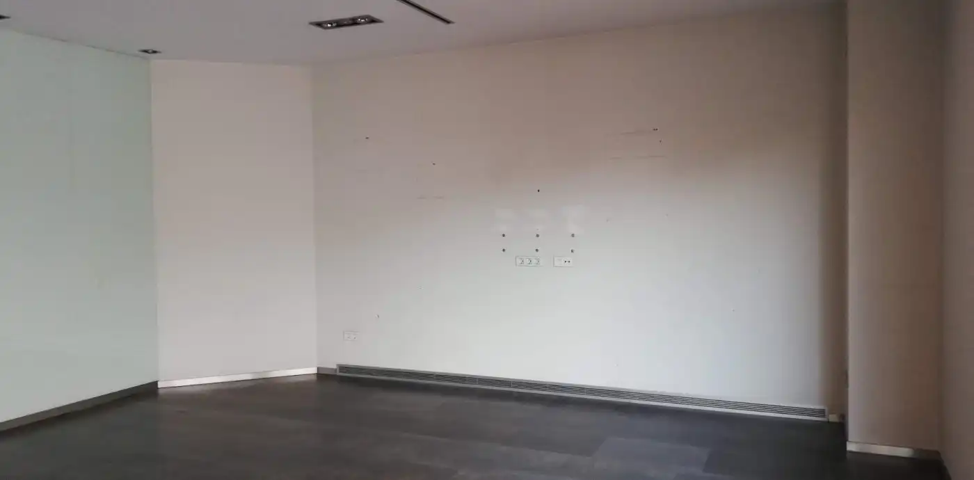 Office for sale in Murcia  with Air Conditioner