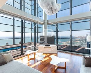 Sala d'estar de Àtic de lloguer en  Barcelona Capital amb Aire condicionat, Calefacció i Terrassa