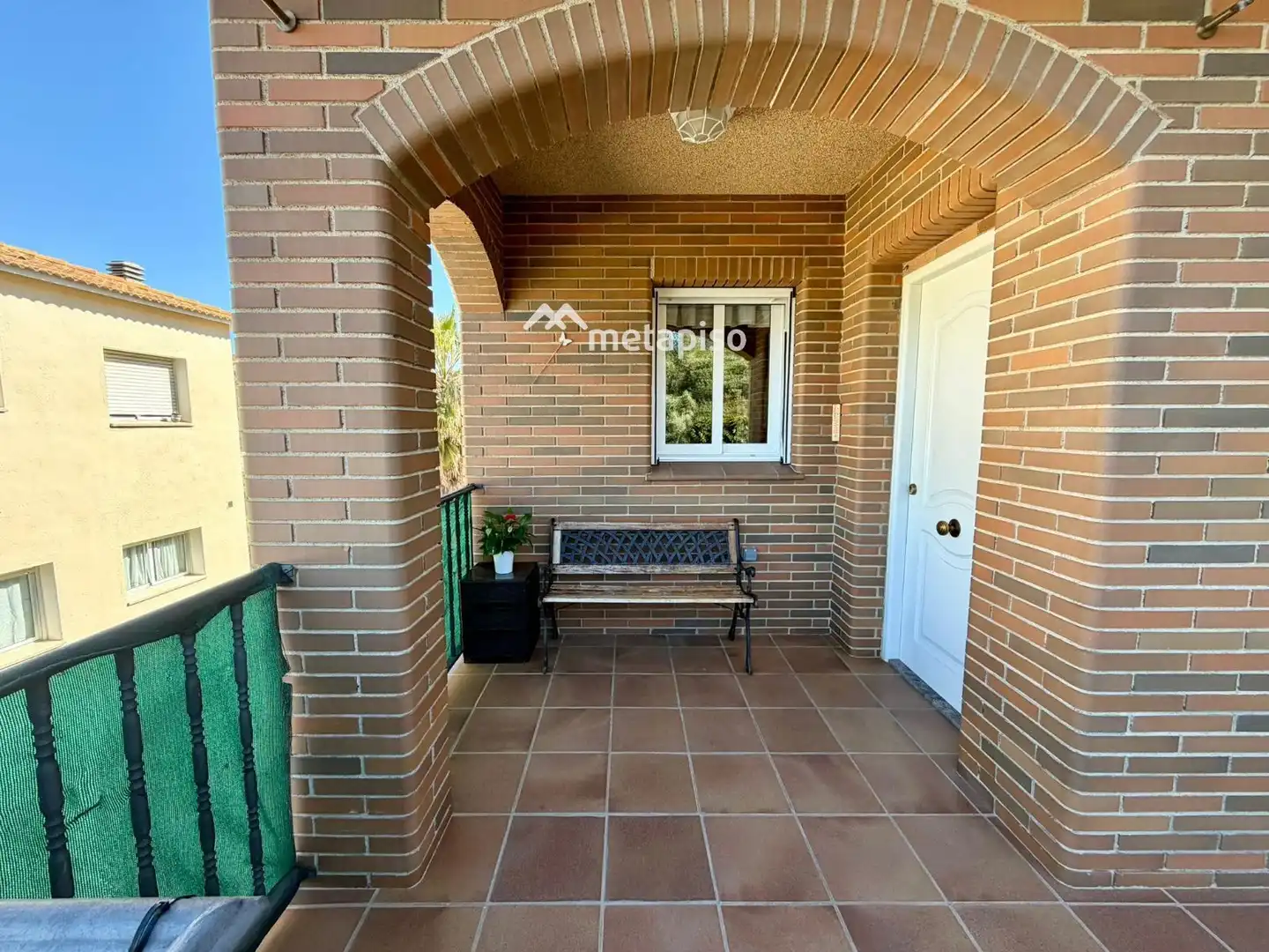 Vista exterior de Casa o xalet en venda en El Vendrell amb Aire condicionat, Calefacció i Piscina