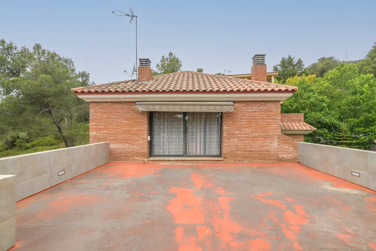 Vista exterior de Casa o chalet de alquiler en Begues con Aire acondicionado, Calefacción y Jardín privado