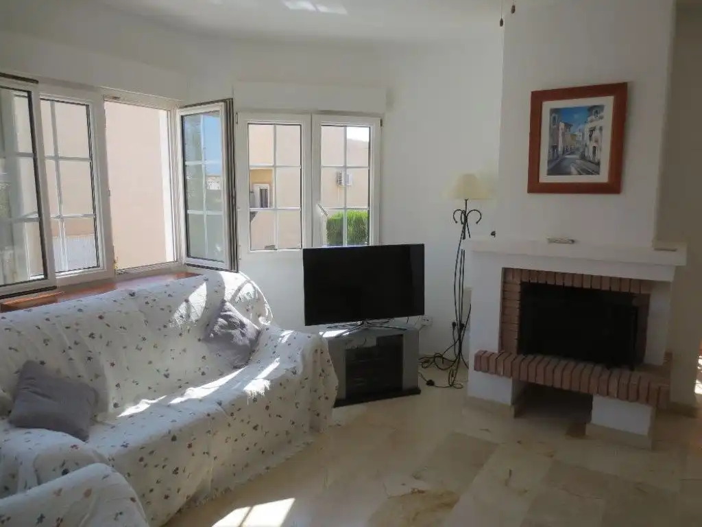 Casa amb piscina en venda a Calle Cadiz 9, imagen 4