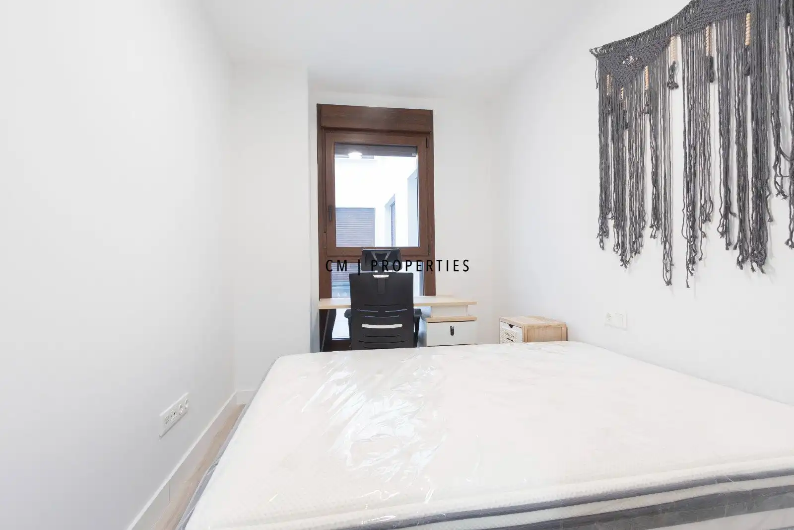 Bedroom of Flat for rent in Valencia  with Air Conditioner, Heating and Furnished