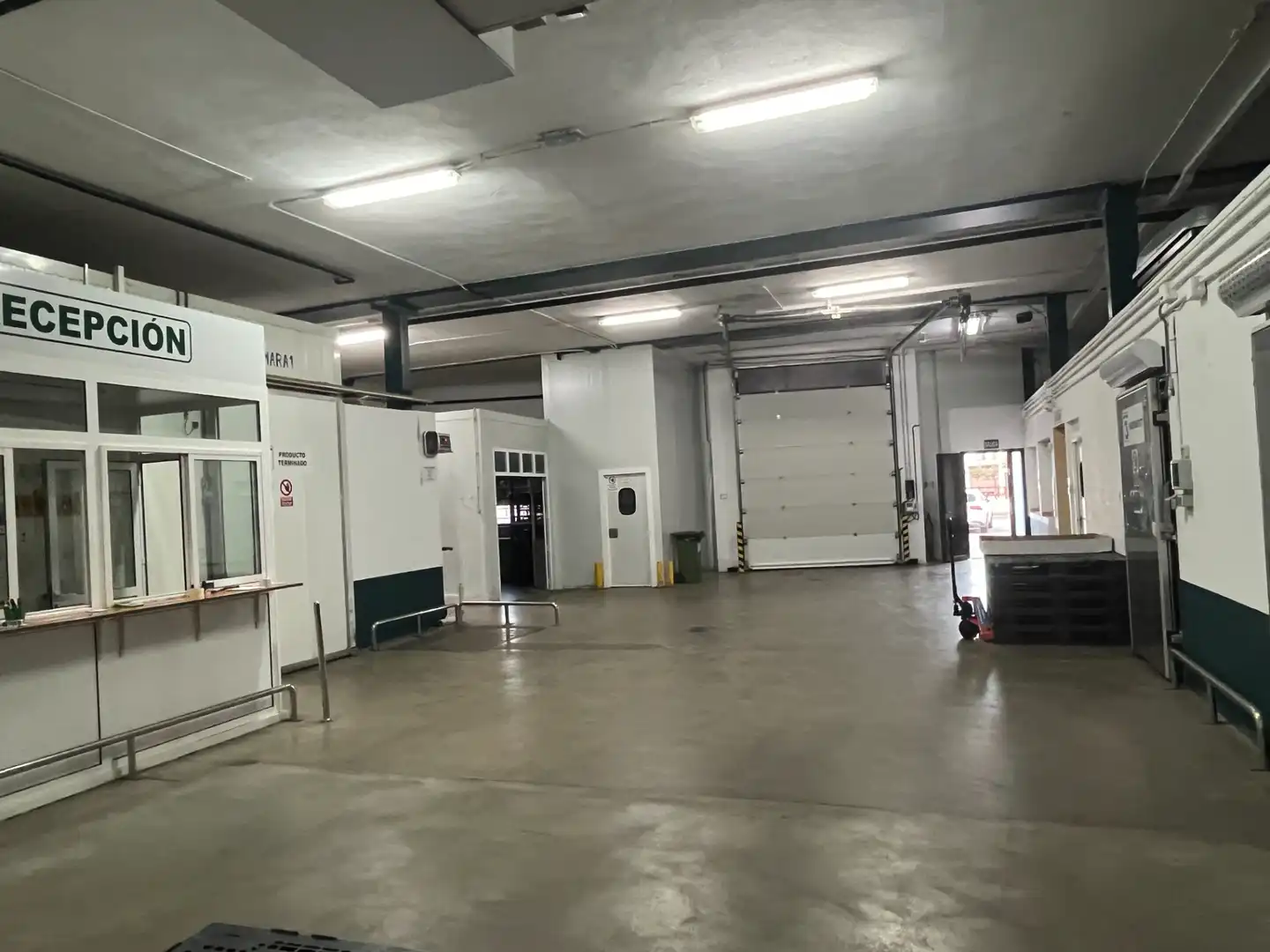 Nave industrial en venta en Villanueva de la Jara con Calefacción y Alarma