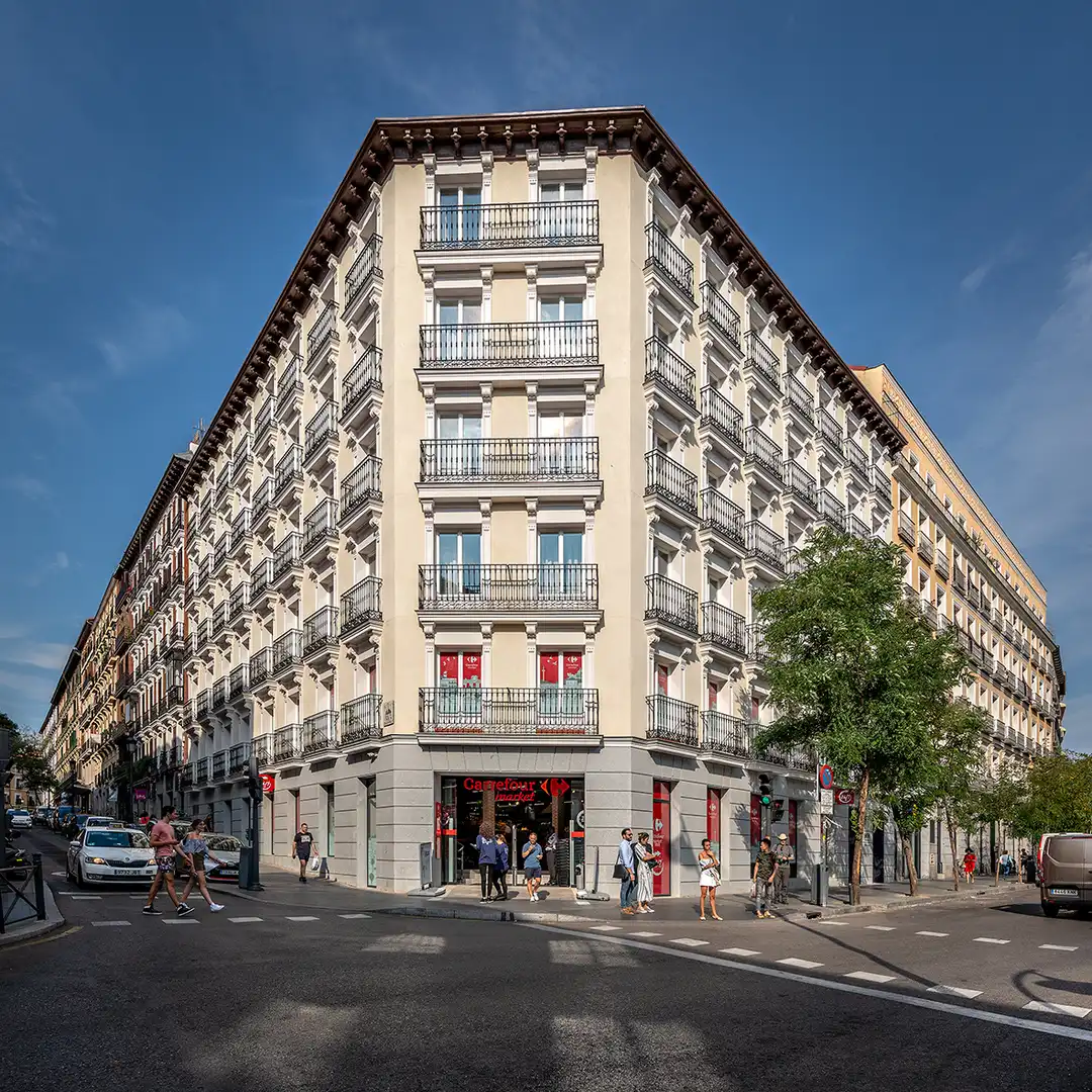 Exterior view of Commercial properties for sale in Madrid  with Air Conditioner
