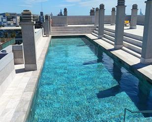 Piscina de Pis en venda en Las Palmas de Gran Canaria amb Piscina i Balcó