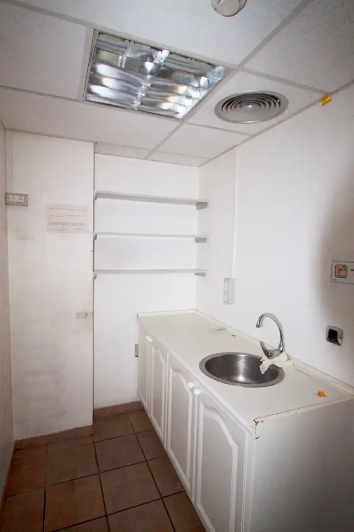 Office space with lift for sale in Avenida Juan XXIII, imagen 32