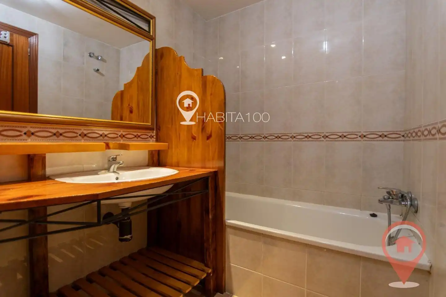 Baño de Piso en venta en Cuenca con Calefacción y Trastero