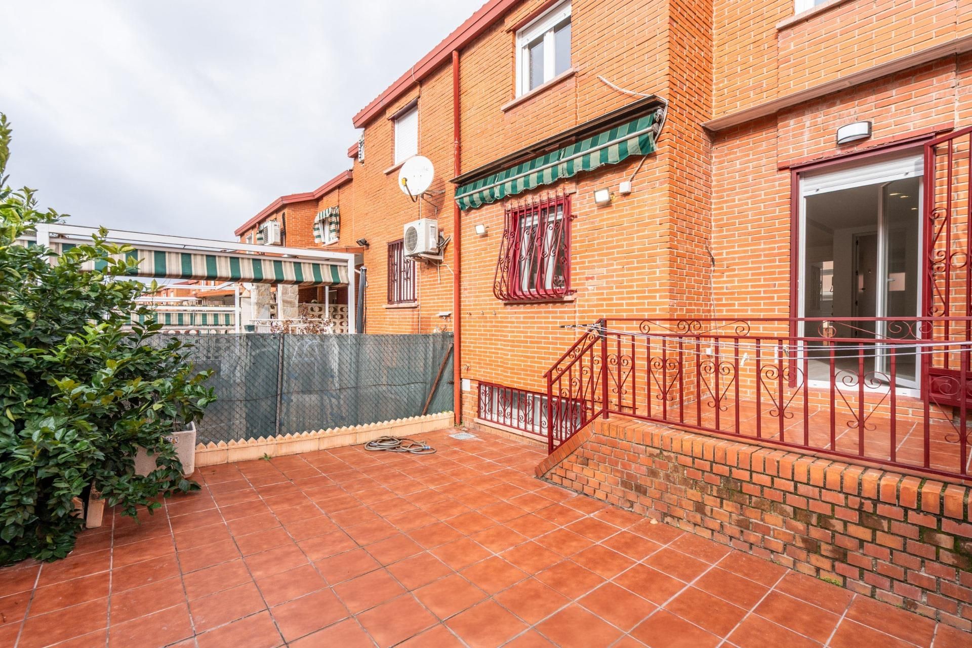 Casa adosada en venda a Calle ACACIAS, Mejorada del Campo
