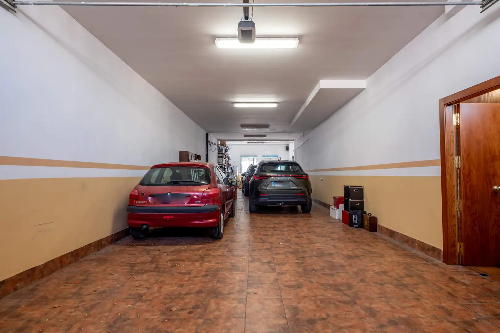 Parking of Houses for sale in Zaragoza  with Air Conditioner and Heating