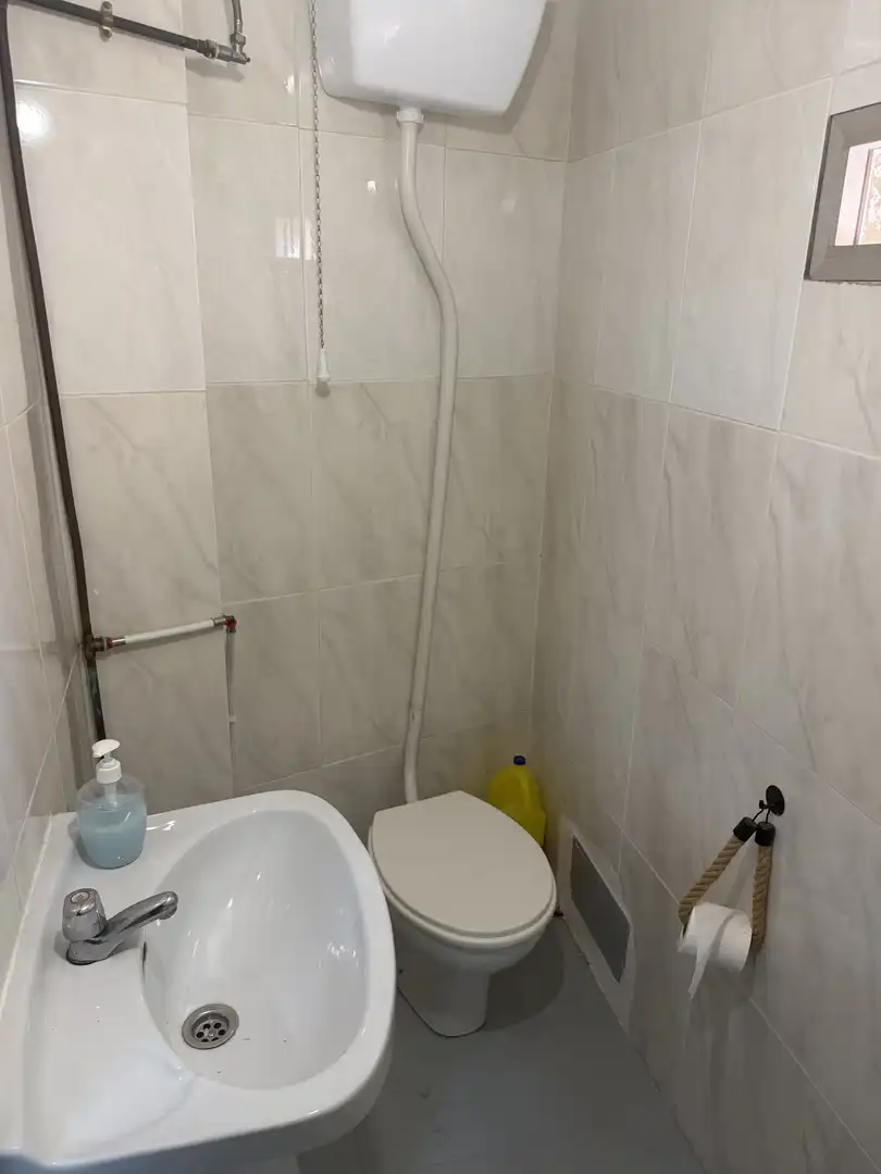 Bathroom of Garage for rent in Almenara