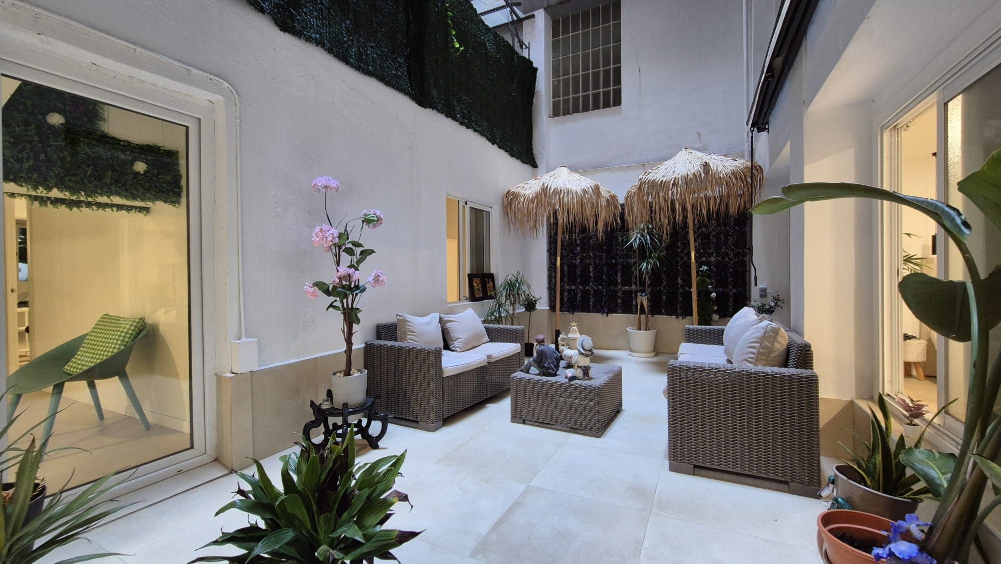 Planta baja for sale in Gran Via de les Corts Catalanes, Sant Martí de Provençals
