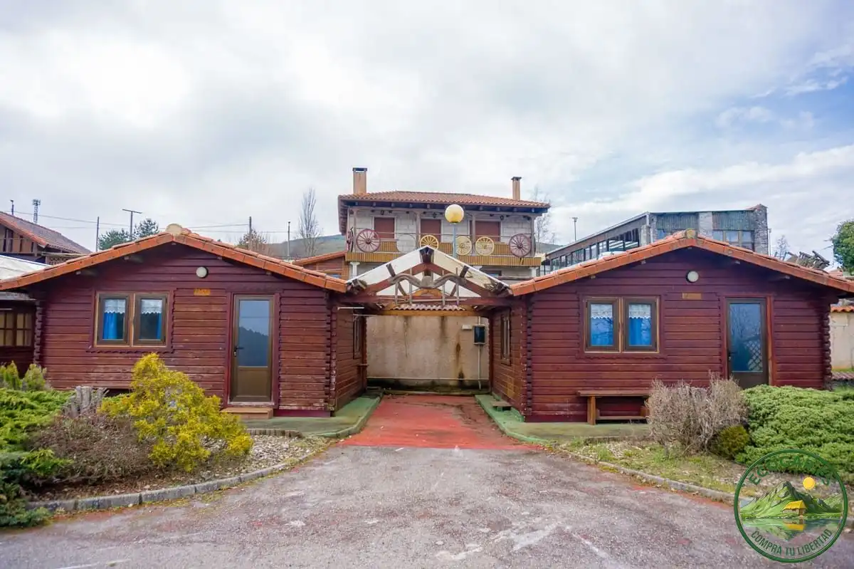 Vista exterior de Casa o chalet en venta en Villagatón con Aire acondicionado, Calefacción y Jardín privado