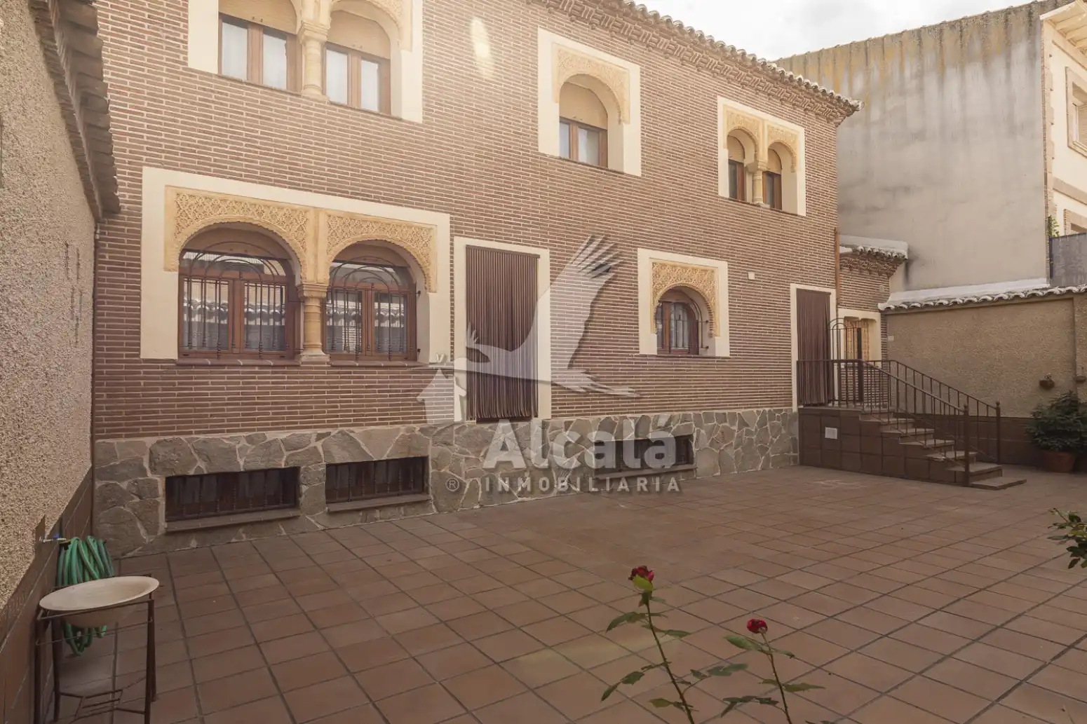 Vista exterior de Casa adosada en venta en Torrijos con Aire acondicionado, Calefacción y Terraza