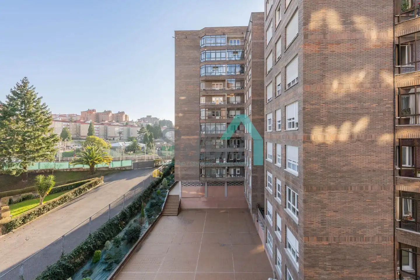 Piso con ascensor en alquiler en Calle Emigrante, imagen 48