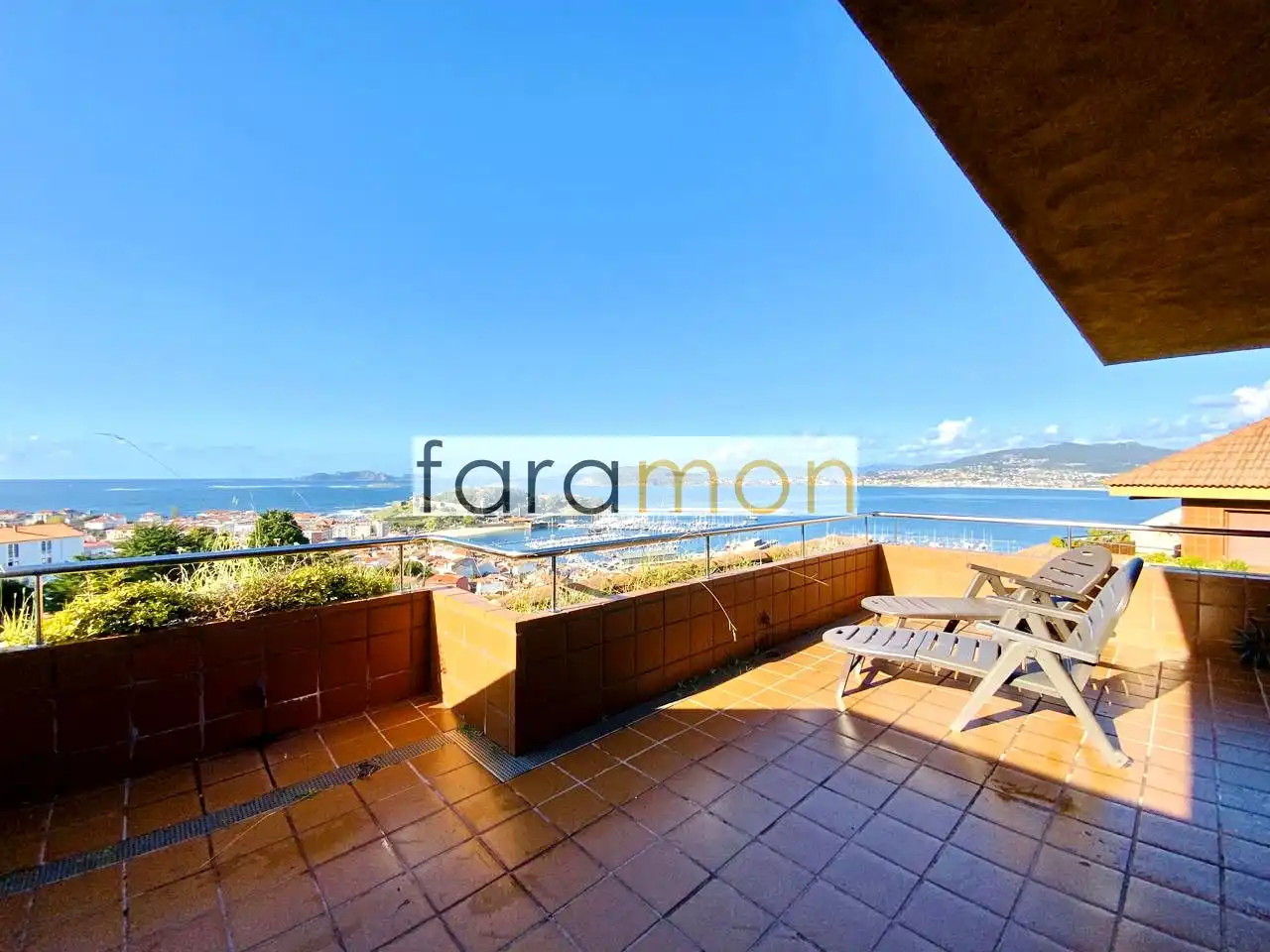 Duplexes for rent in Rafael Freire, Baiona