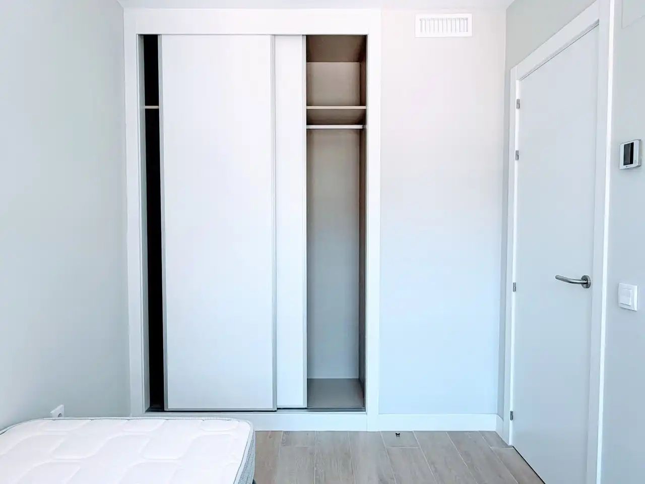Habitación de Piso de alquiler en Madrid con Aire acondicionado, Calefacción y Terraza