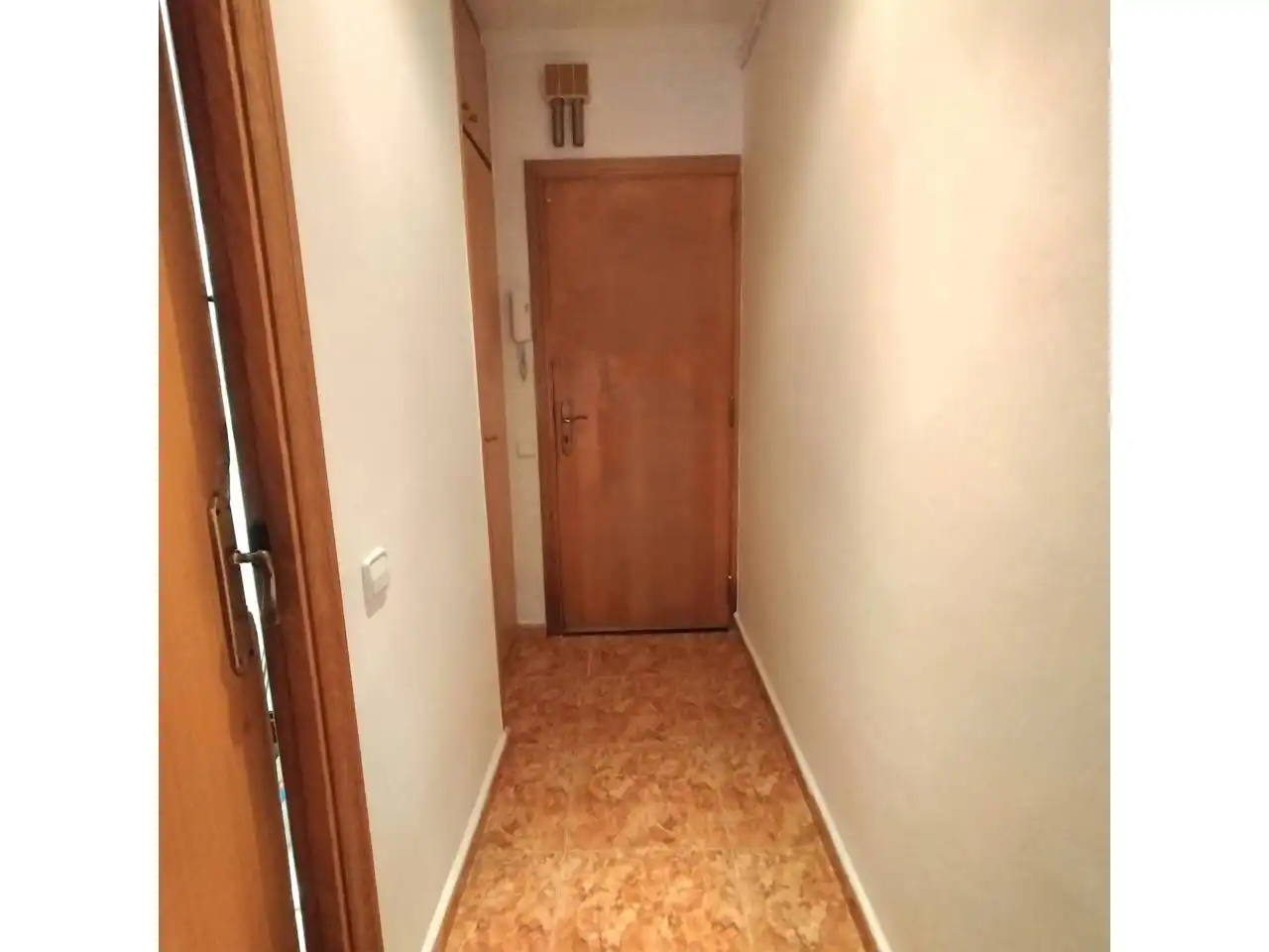Wohnung zum Verkauf in Sabadell mit Klimaanlage, Heizung und Terrasse