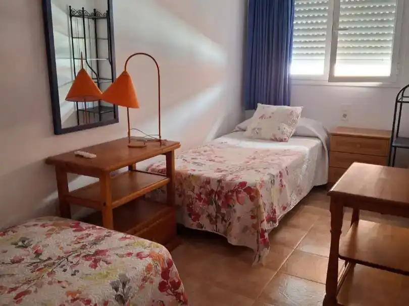 Schlafzimmer von Wohnung zur Miete in El Vendrell mit Klimaanlage, Schwimmbad und Möbliert