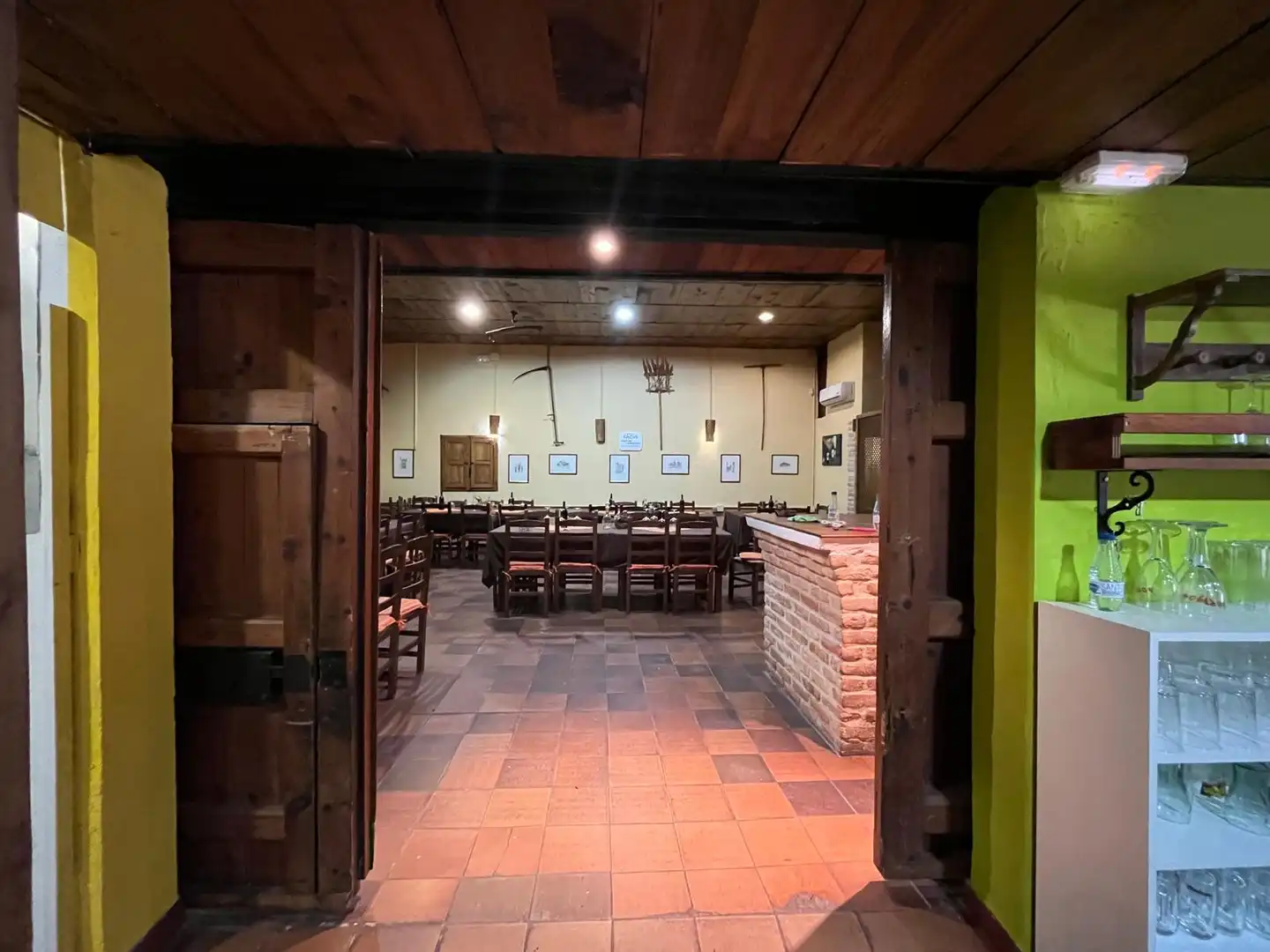 Local en venta en Santibáñez de Valcorba con Amueblado