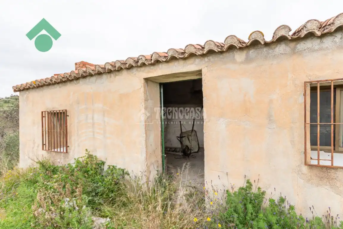 Finca rústica en venta en Frigiliana con Jardín privado
