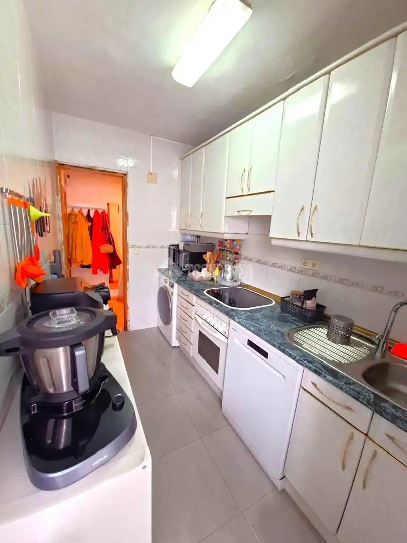 Cocina de Piso en venta en Parla con Aire acondicionado, Calefacción y Terraza