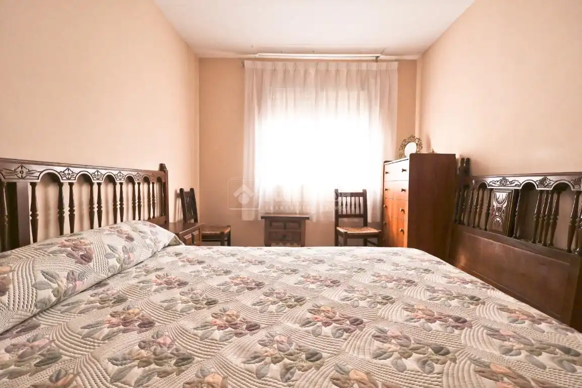 Bedroom of Flat for sale in Estivella  with Air Conditioner and Balcony