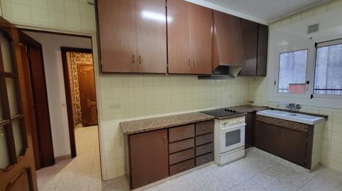 Foto 2 de Casa adosada en venda a Olot, Girona