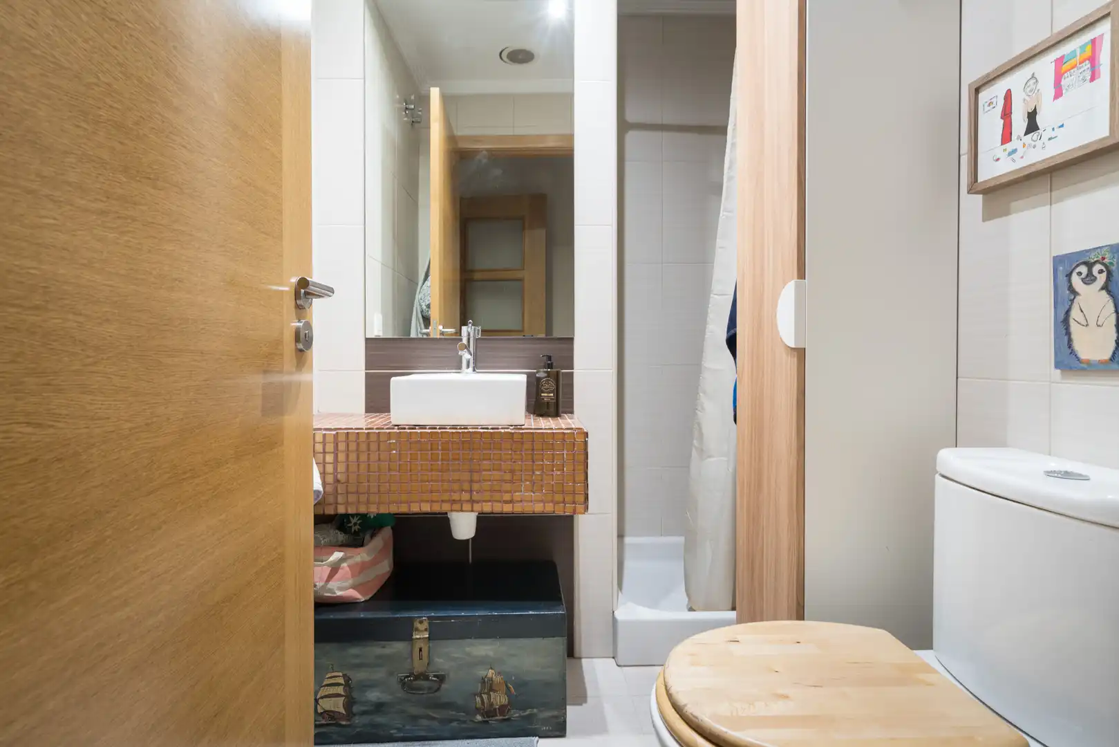Badezimmer von Wohnung zum Verkauf in Gijón  mit Heizung und Parkett