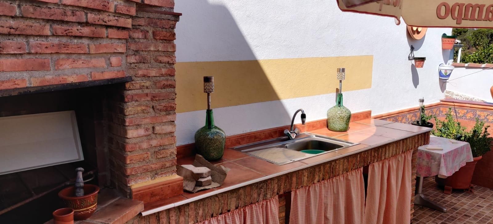 Cuina de Casa o xalet en venda en Baños de la Encina amb Aire condicionat, Calefacció i Terrassa