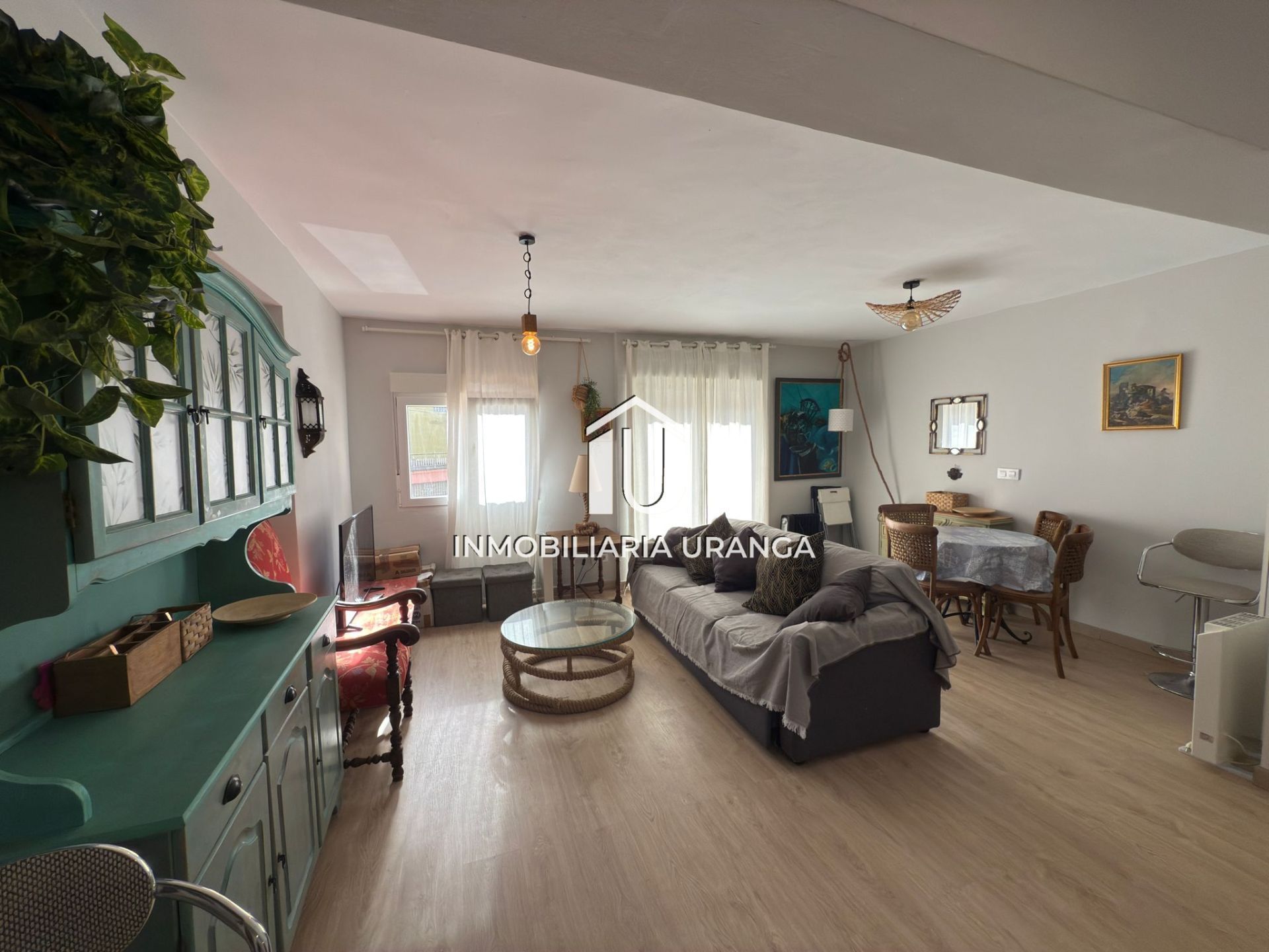 Sala de estar de Piso en venta en Ampuero