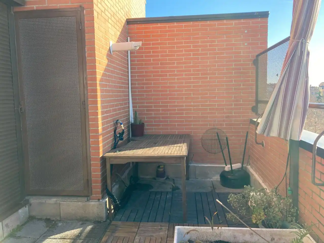 Balcony of Flat for rent in Madrid  with Air Conditioner, Heating and Parquet flooring