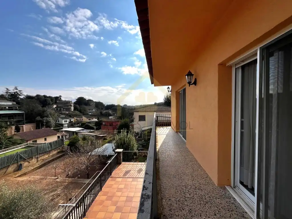Exterior view of Houses for sale in Sant Pere de Vilamajor  with Balcony