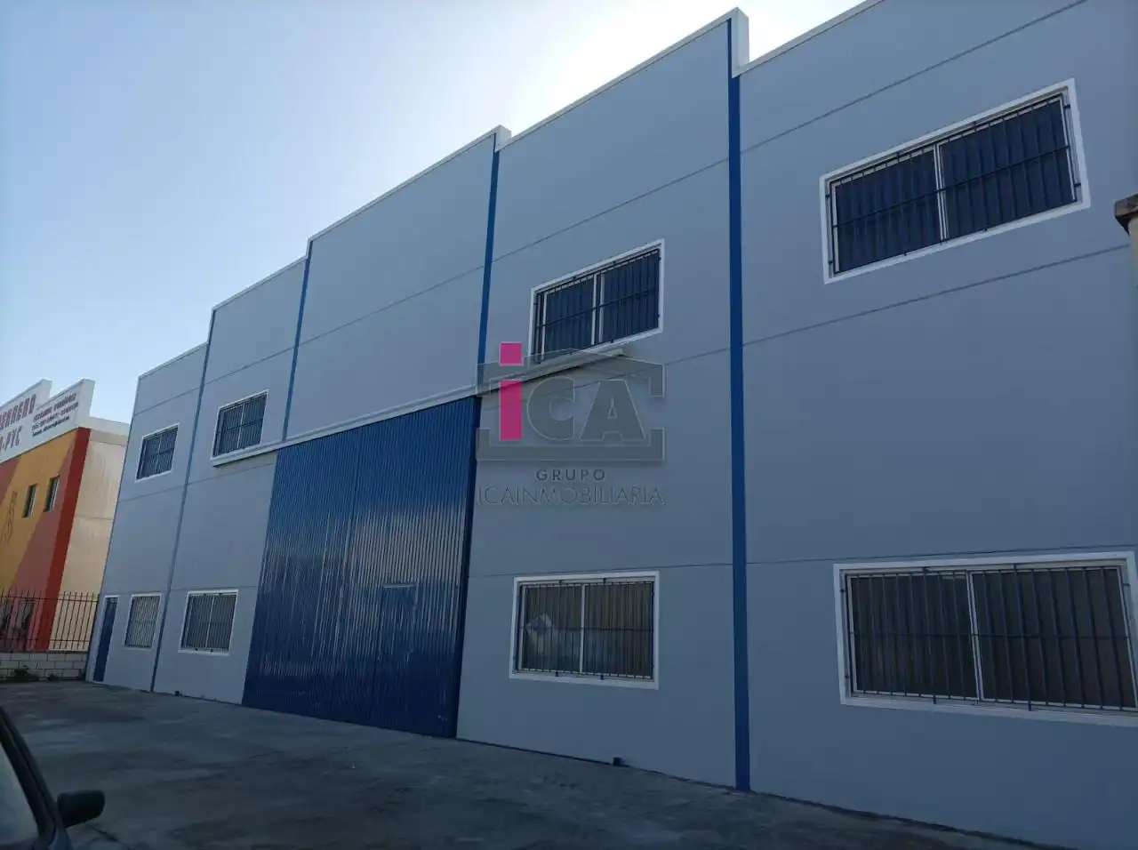 Nau industrial en venda a CALLE 8 DE MARZO