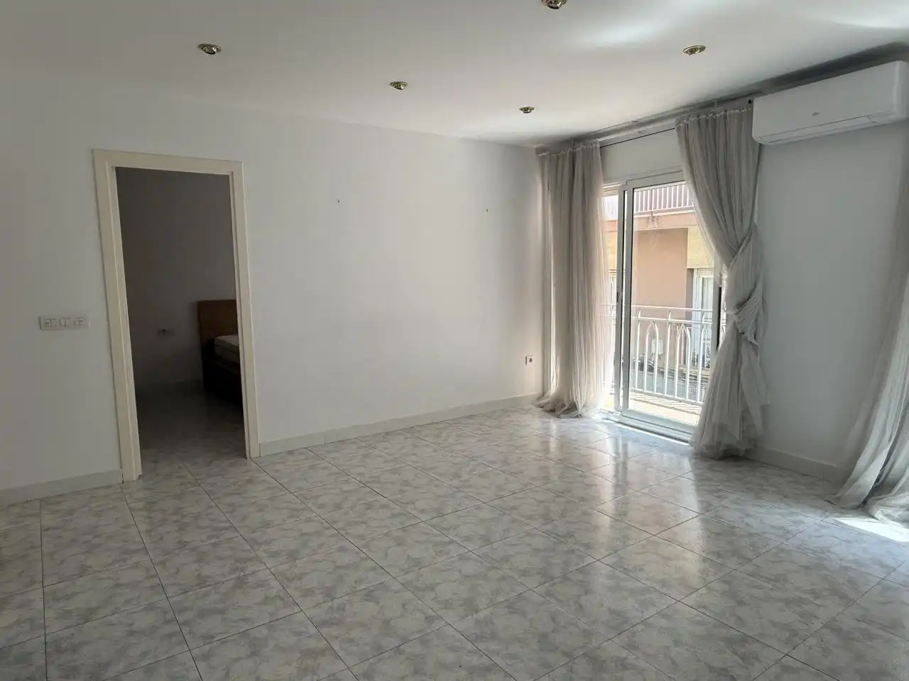 Detached house with terrace for sale in Carrer de Batista i Roca, imagen 14