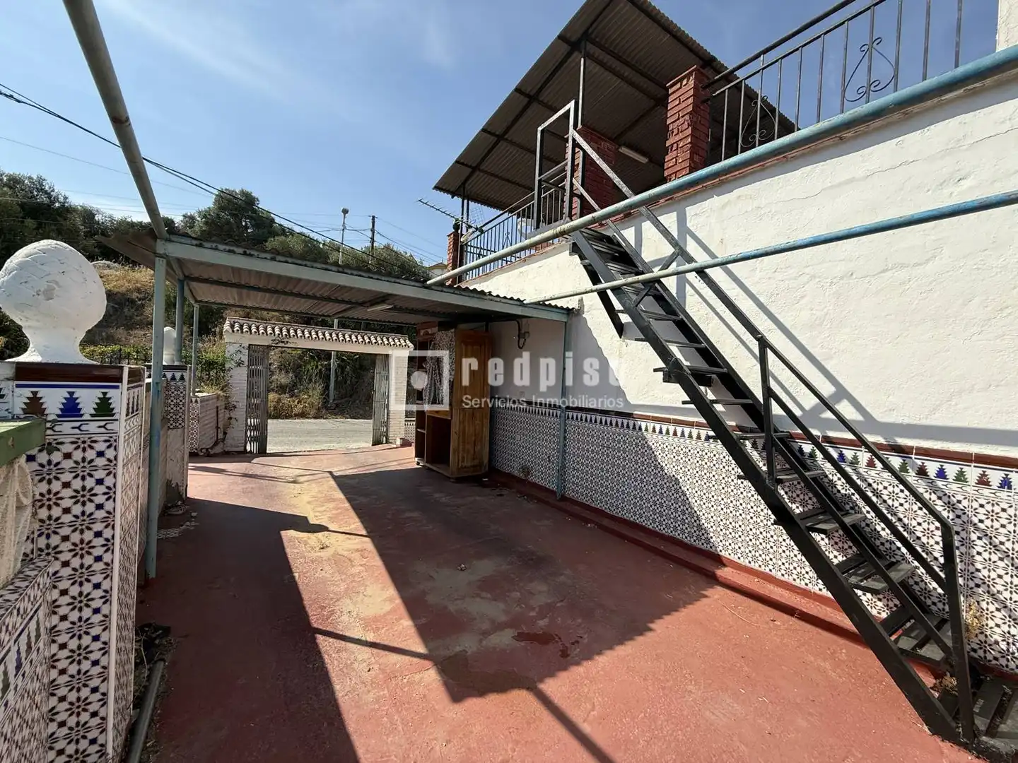 Vista exterior de Casa o xalet en venda en Málaga amb Terrassa