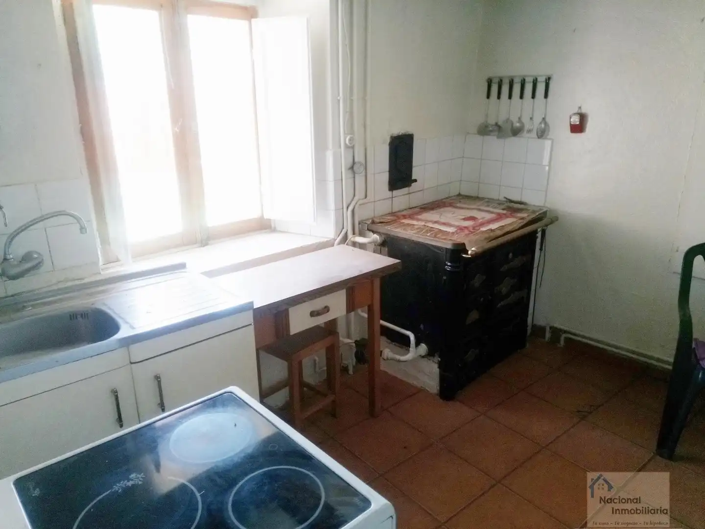Cuina de Casa o xalet en venda en Torre Val de San Pedro amb Calefacció, Moblat i Alarma