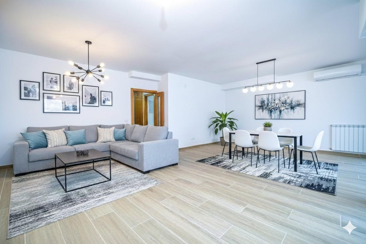 Sala d'estar de Casa adosada de lloguer en  Madrid Capital amb Aire condicionat, Calefacció i Jardí privat