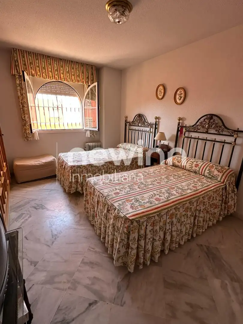 Schlafzimmer von Wohnung zum Verkauf in Marbella mit Klimaanlage, Heizung und Privatgarten