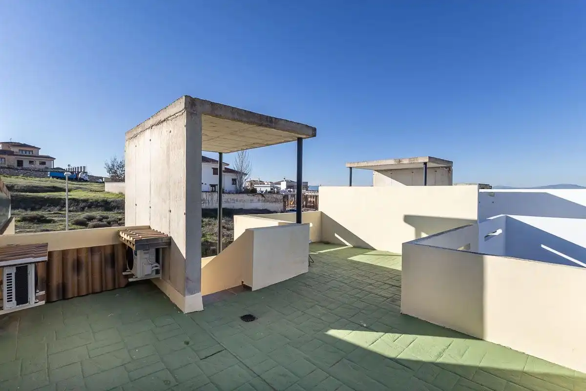 Terraza de Casa adosada en venta en Las Gabias con Piscina comunitaria
