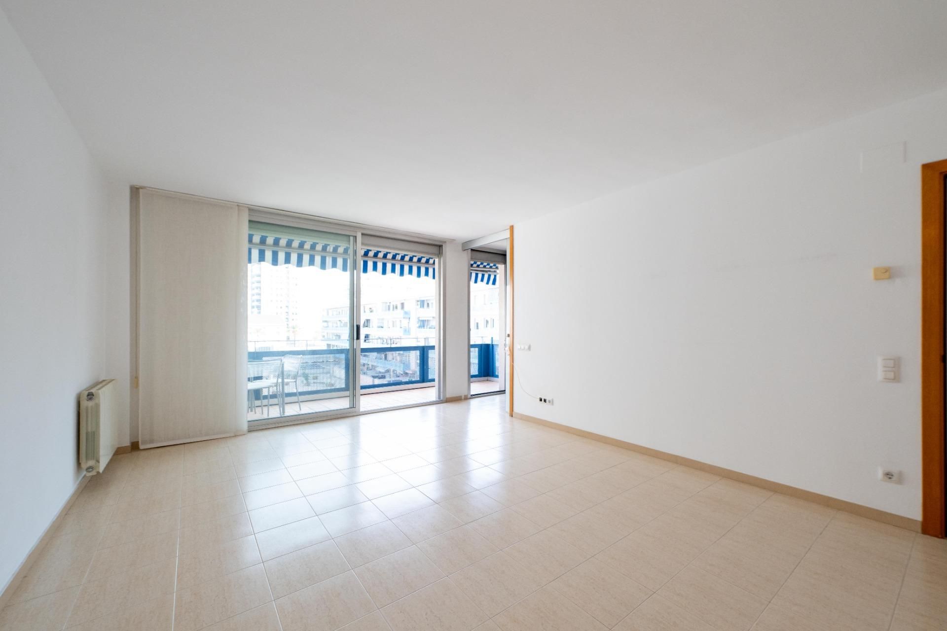 Sala d'estar de Pis en venda en Badalona amb Calefacció, Terrassa i Balcó