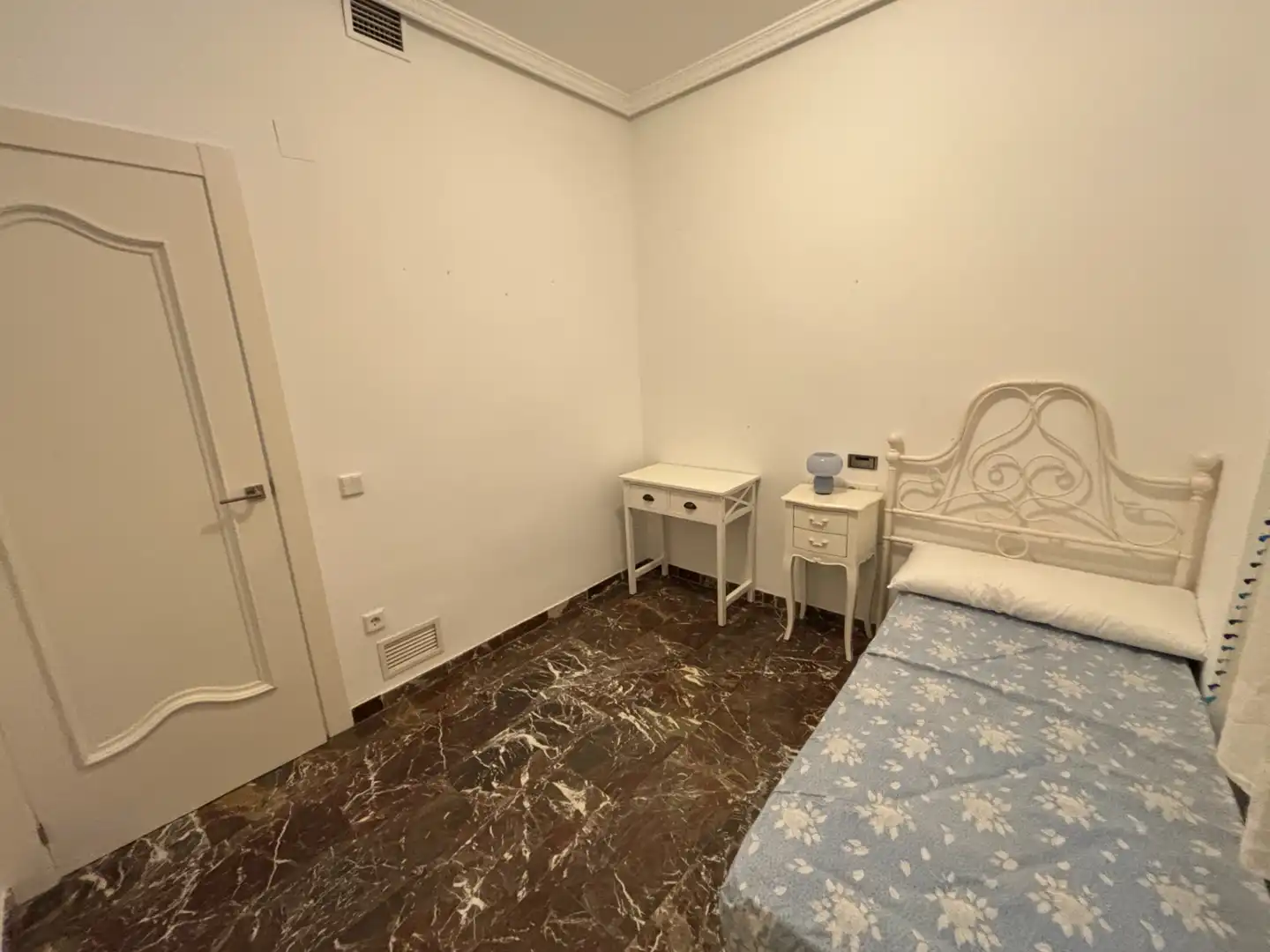 Schlafzimmer von Wohnung zur Miete in Andújar mit Klimaanlage, Heizung und Möbliert