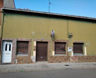 Exterior view of Single-family semi-detached for sale in Cabreros del Río