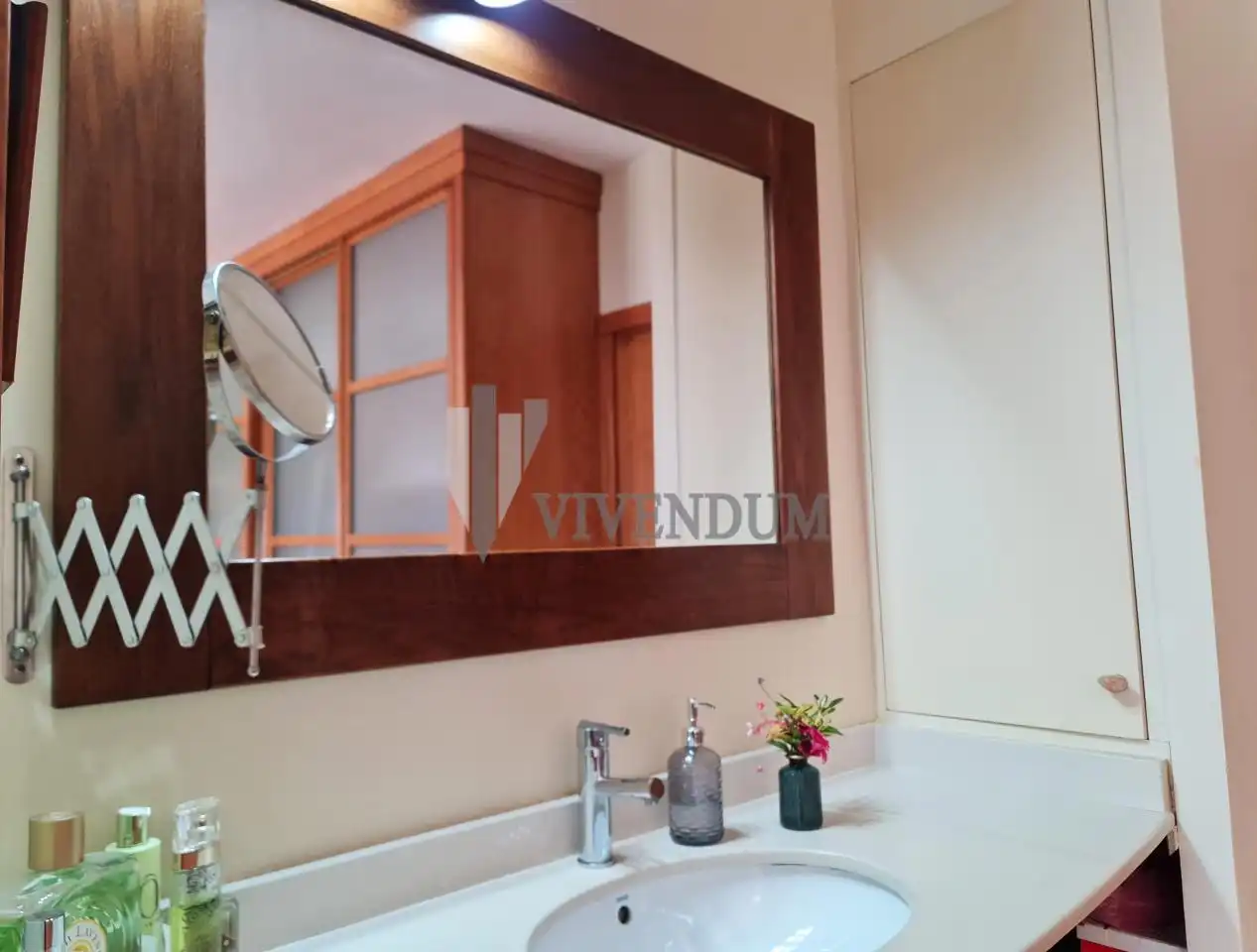 Baño de Piso en venta en Tomiño con Calefacción, Terraza y Balcón