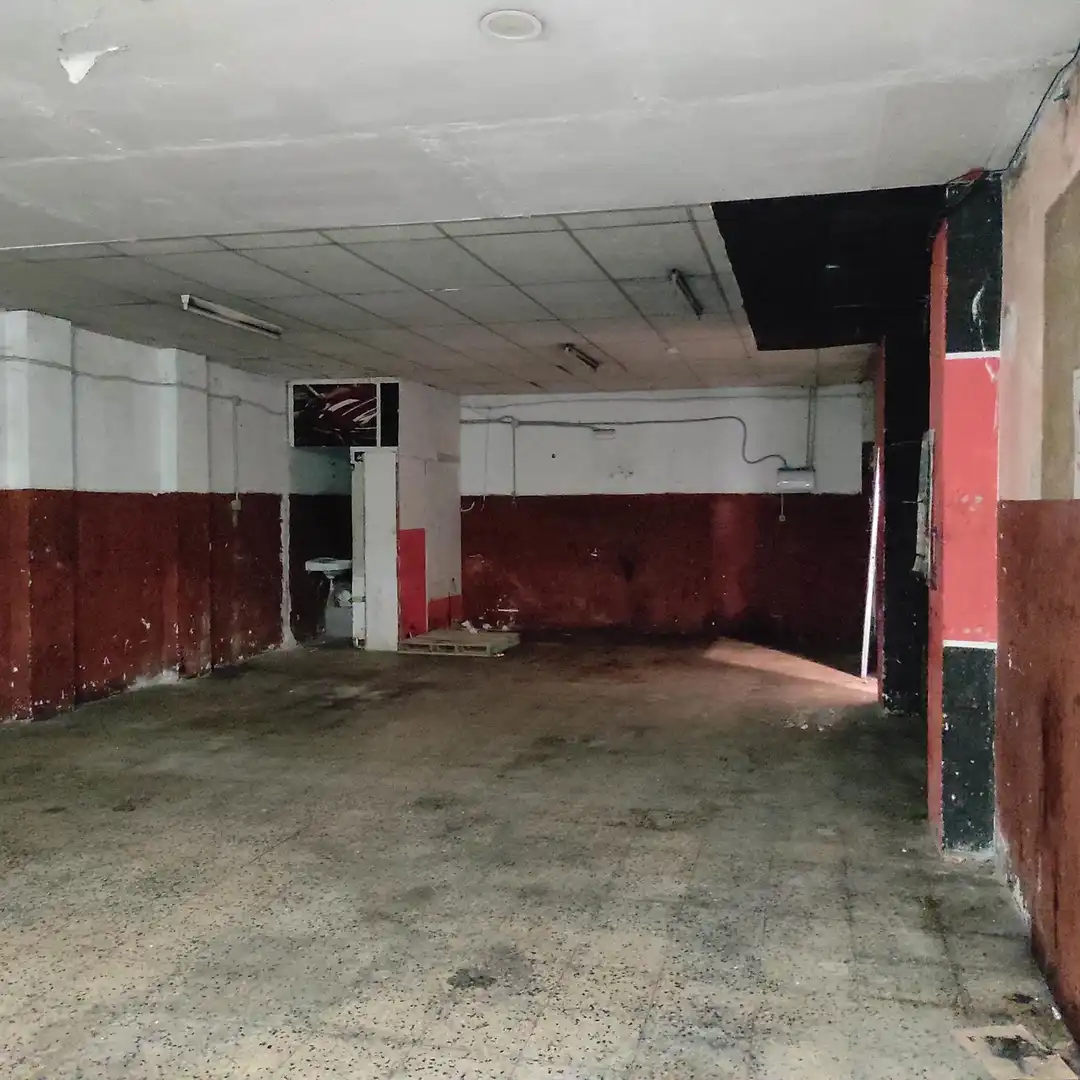 Local comercial en venda a Carrer de Martí i Julià, imagen 2