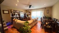 Living room of Single-family semi-detached for sale in Dos Hermanas